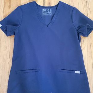 Figs Navy Casma Three Pocked Scrub Top in Size XS